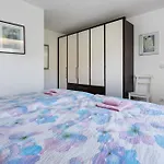 Apartament Millot *